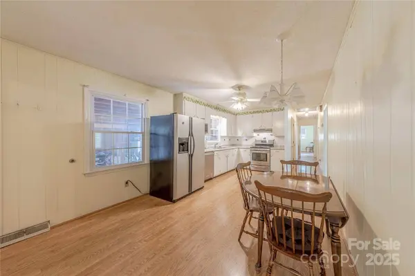 5840 Potter RD, Matthews, NC 28104