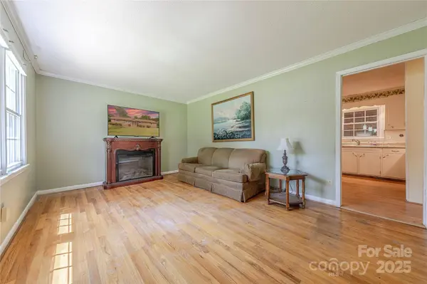 5840 Potter RD, Matthews, NC 28104