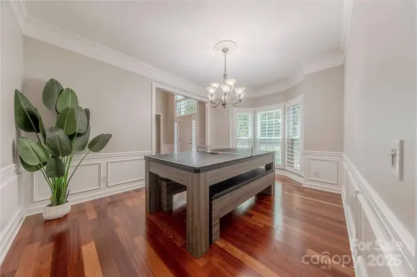 5707 Fairvista DR, Charlotte, NC 28269