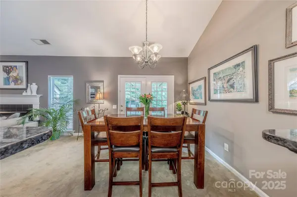 901 Clearbrook RD, Matthews, NC 28105