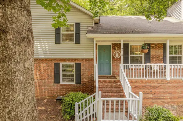 6418 Tivoli CT, Charlotte, NC 28211
