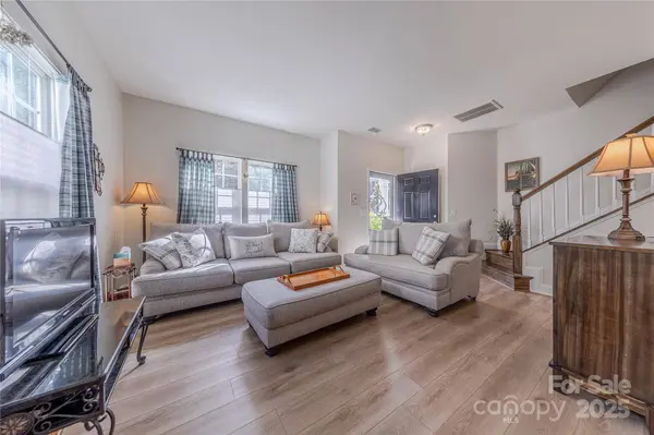 4004 Christine LN #E, Waxhaw, NC 28173