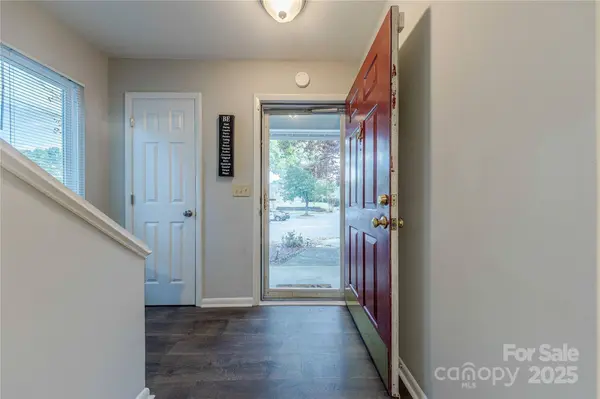 1025 Sardis Cove DR, Charlotte, NC 28270