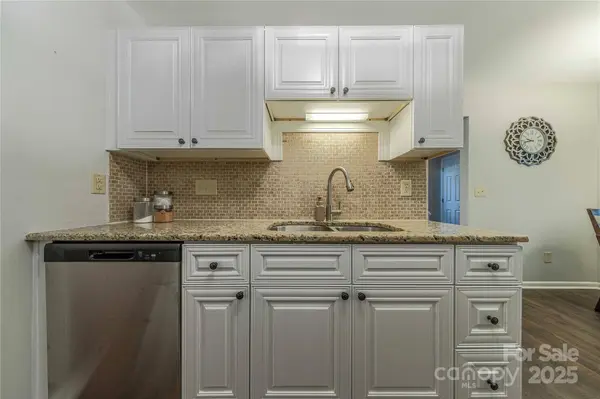 1025 Sardis Cove DR, Charlotte, NC 28270