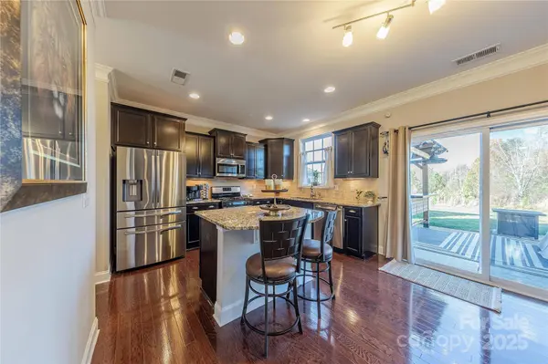 8344 Dallas Bay RD, Charlotte, NC 28278