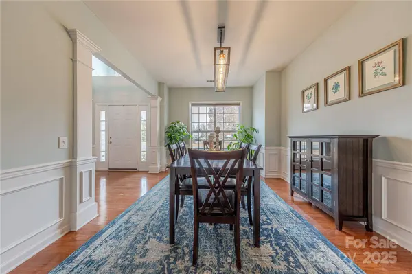3144 Surreyhill CT, Charlotte, NC 28270