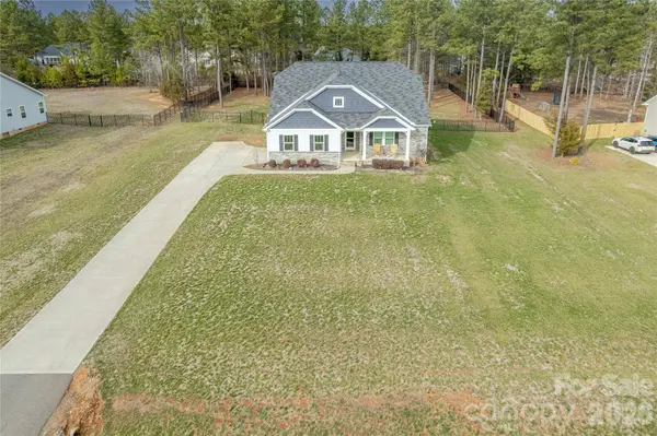 1059 Willow Grove LN, York, SC 29745