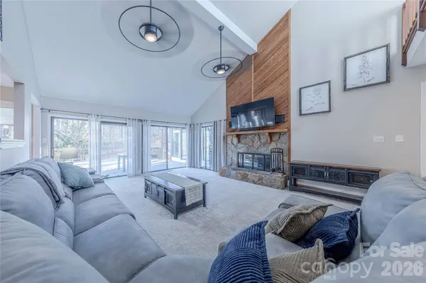 116 Canterbury LN, Weddington, NC 28104