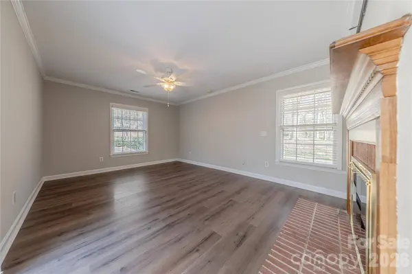 2401 Quail Lake DR, Charlotte, NC 28210