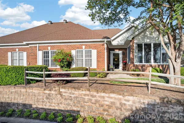 8437 Windsor Ridge DR, Charlotte, NC 28277