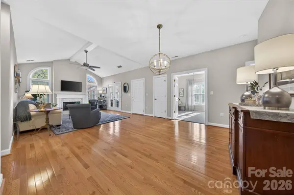 8437 Windsor Ridge DR, Charlotte, NC 28277