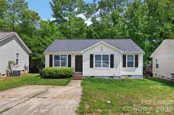 2332 Eargle RD, Charlotte, NC 28269
