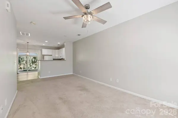 124 Clydesdale CT, Matthews, NC 28104