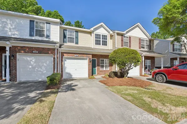 124 Clydesdale CT, Matthews, NC 28104