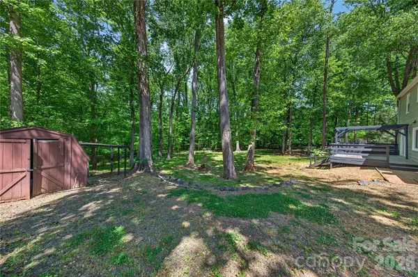 7942 Surreywood PL, Charlotte, NC 28270