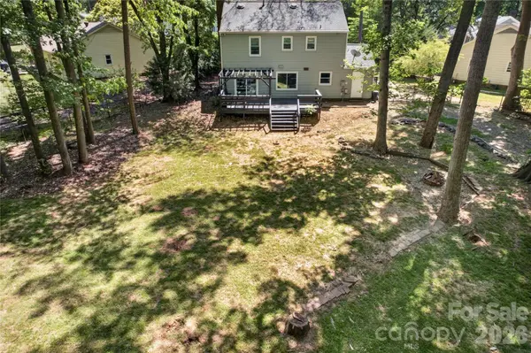 7942 Surreywood PL, Charlotte, NC 28270