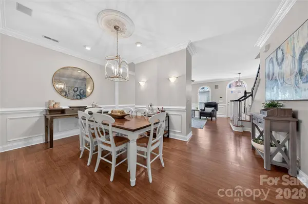 9024 Bonnie Briar CIR, Charlotte, NC 28277
