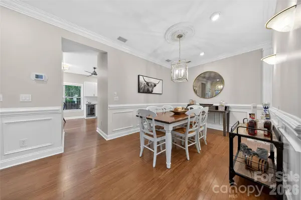 9024 Bonnie Briar CIR, Charlotte, NC 28277