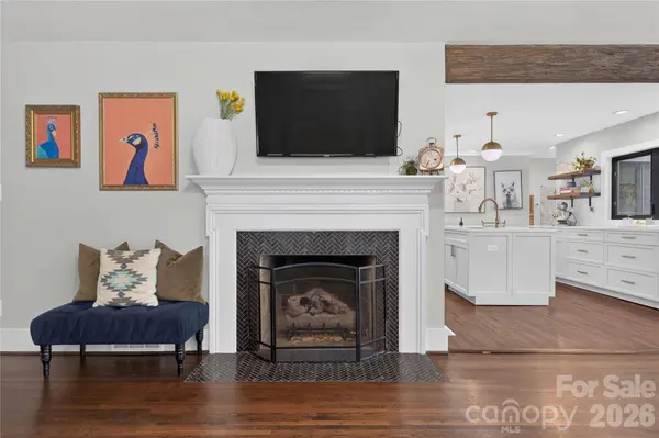 1721 Merry Oaks RD, Charlotte, NC 28205