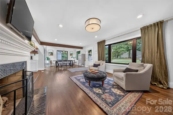 1721 Merry Oaks RD, Charlotte, NC 28205