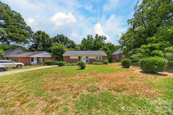 520 Inwood DR, Charlotte, NC 28209
