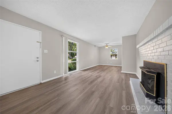 520 Inwood DR, Charlotte, NC 28209
