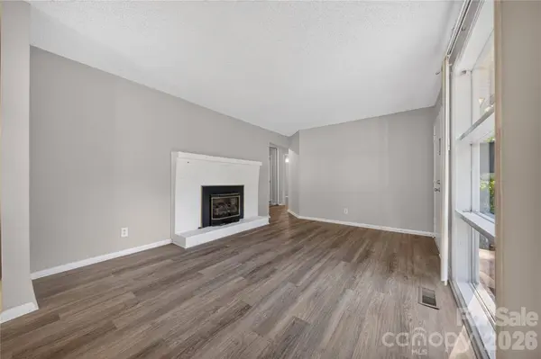 520 Inwood DR, Charlotte, NC 28209