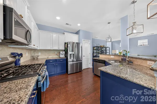 1913 Burning Acres CT, Fort Mill, SC 29715