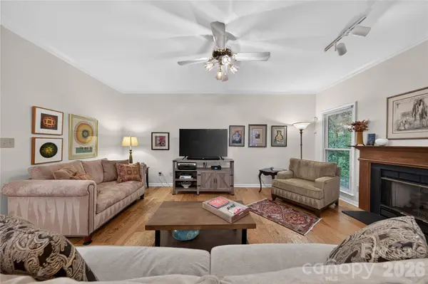 5911 Chalyce LN, Charlotte, NC 28270