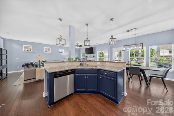 1913 Burning Acres CT, Fort Mill, SC 29715