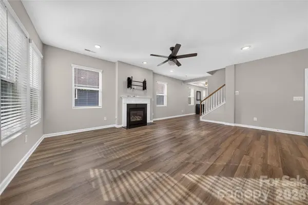 1879 Felts Pkwy, Fort Mill, SC 29715