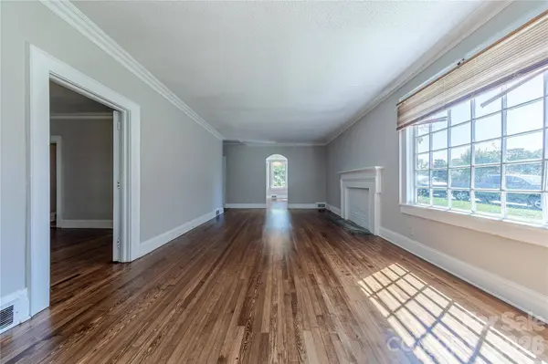 8 Bolt DR, Shelby, NC 28150