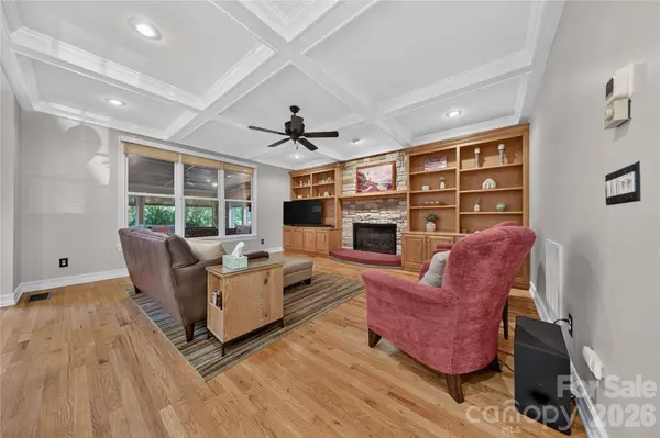 9605 White Hemlock LN, Charlotte, NC 28270