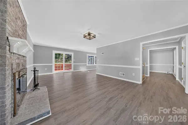 12008 Parks Farm LN, Charlotte, NC 28277