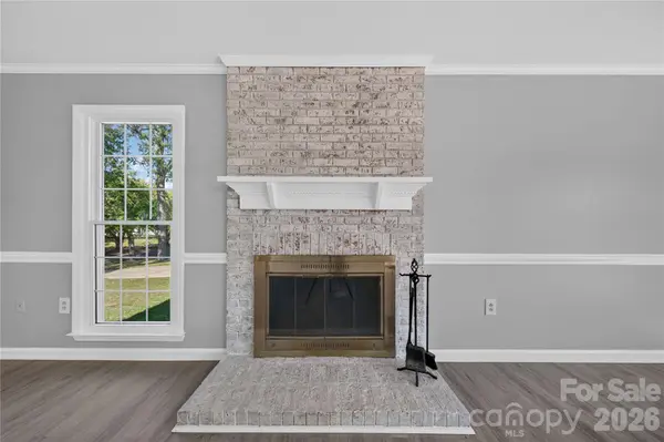 12008 Parks Farm LN, Charlotte, NC 28277