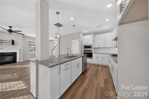 1879 Felts Pkwy, Fort Mill, SC 29715