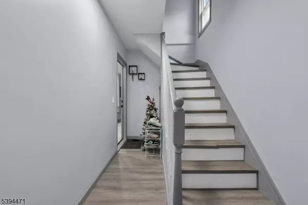 1220 Lincoln St, Linden City, NJ 07036