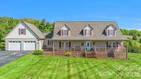 461 Doctors ST, Sparta, NC 28675