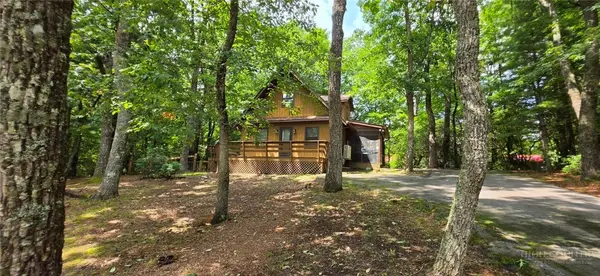139 Little Creek LN, Glade Valley, NC 28627