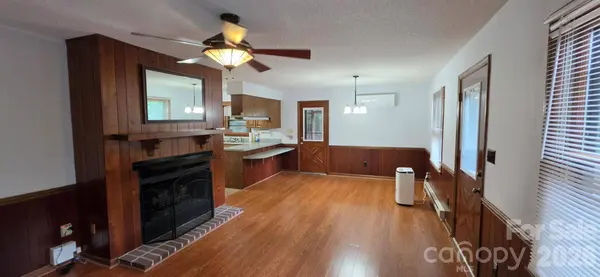139 Little Creek LN, Glade Valley, NC 28627