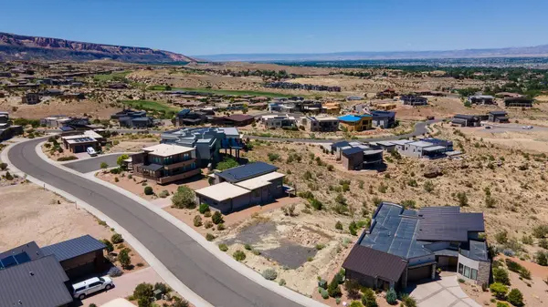 364 Ledges Point #19, Grand Junction, CO 81507-8451
