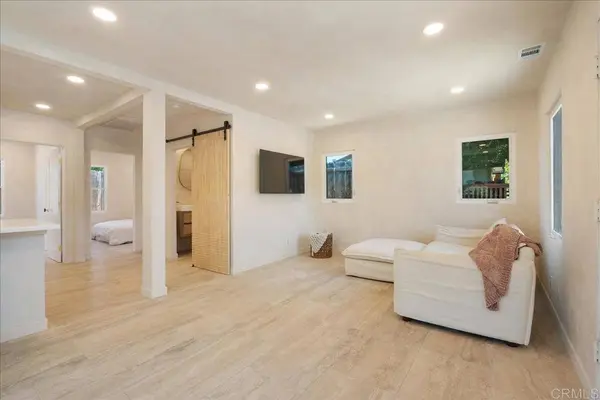 2328 Myrtle AVE, San Diego, CA 92104