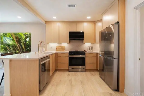 2328 Myrtle AVE, San Diego, CA 92104