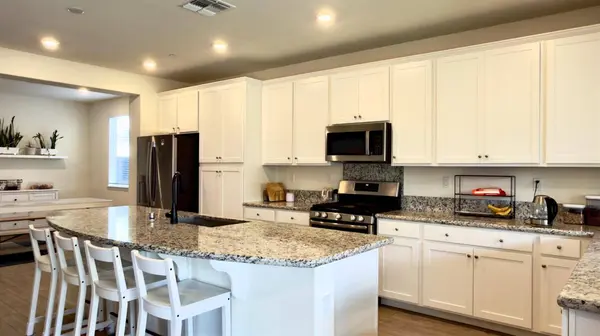 3723 Edington DR, Rancho Cordova, CA 95742