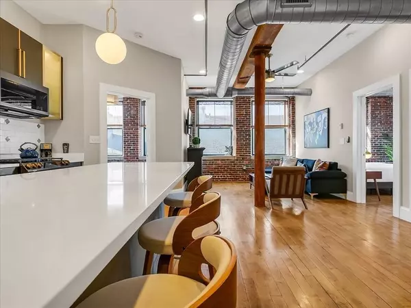 281 Essex St #303, Salem, MA 01970