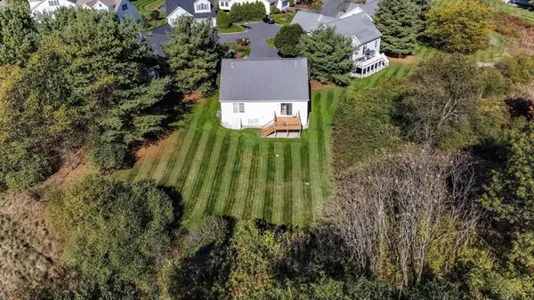 37 Augusta Way #37, Chelmsford, MA 01863