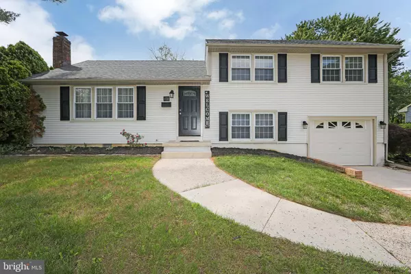 178 FORGE RD, Delran, NJ 08075