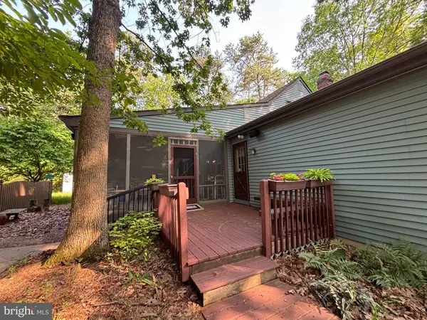 8 VALE DR, Tabernacle Twp, NJ 8088