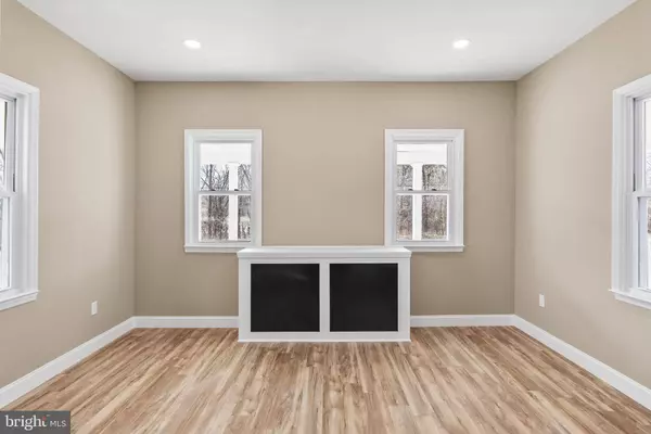 2259 ALMIRA AVE, Atco, NJ 08004