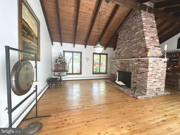 283 FORKED NECK RD, Shamong, NJ 08088